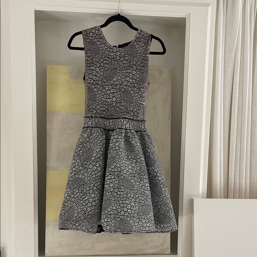 Maje Black and White laser cut Dress size 40 / 6US